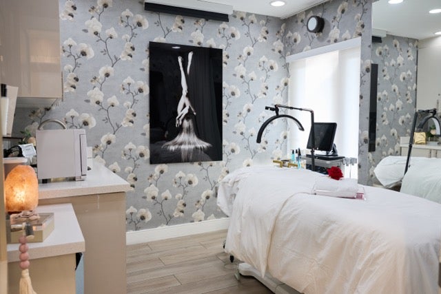 Hydrafacial Facial